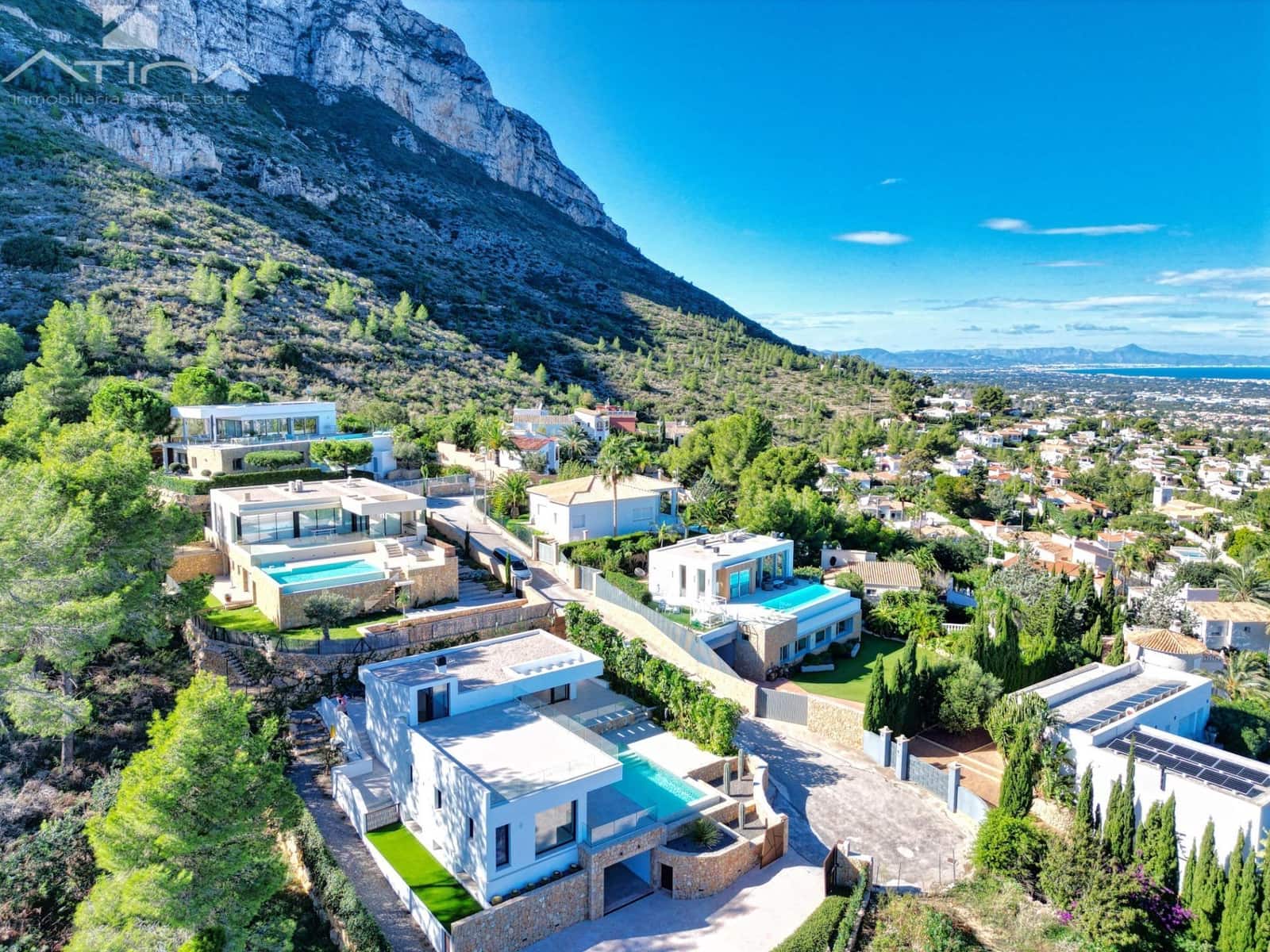 5 Zimmer Villa zu verkaufen in Denia mit Pool Garage - 1.595.000 € (Ref: 9403290)