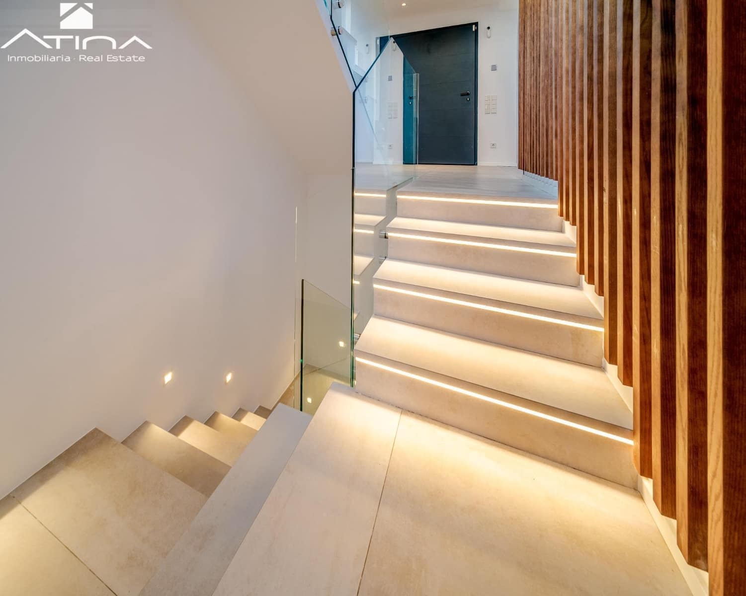 5 Zimmer Villa zu verkaufen in Denia mit Pool Garage - 1.595.000 € (Ref: 9403290)