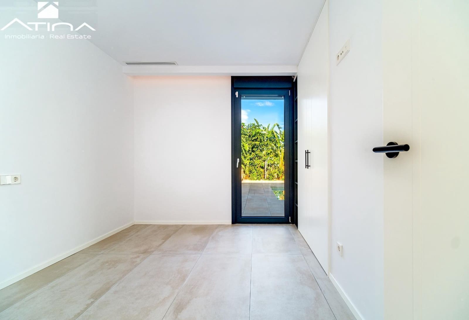 Chalet de 5 habitaciones en Dénia en venta con piscina garaje - 1.595.000 € (Ref: 9403290)