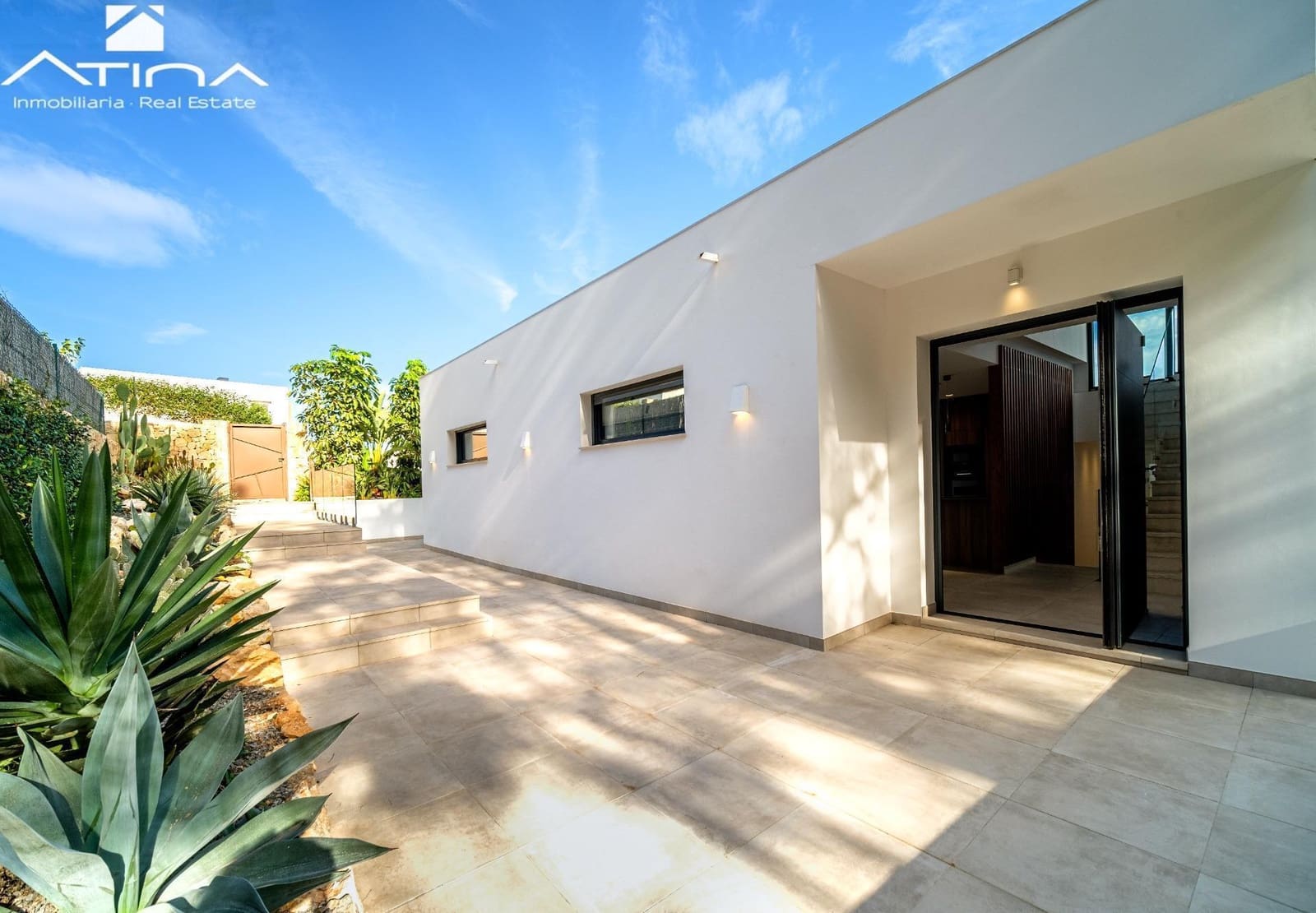 Chalet de 5 habitaciones en Dénia en venta con piscina garaje - 1.595.000 € (Ref: 9403290)
