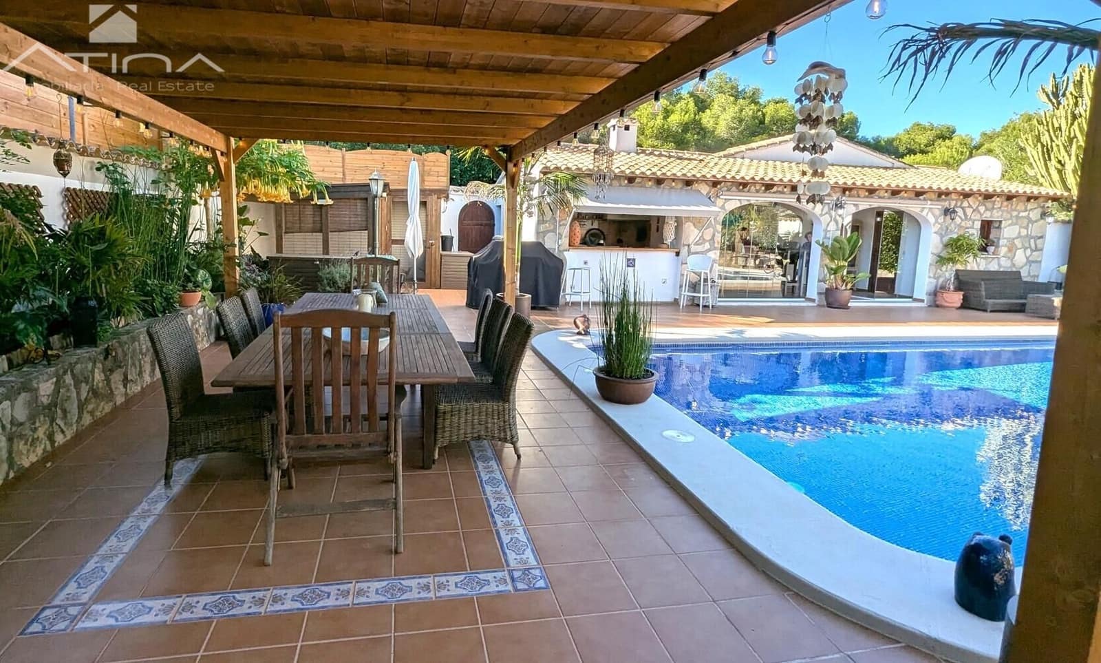 3 Zimmer Villa zu verkaufen in Gata de Gorgos mit Pool Garage - 749.000 € (Ref: 9449059)