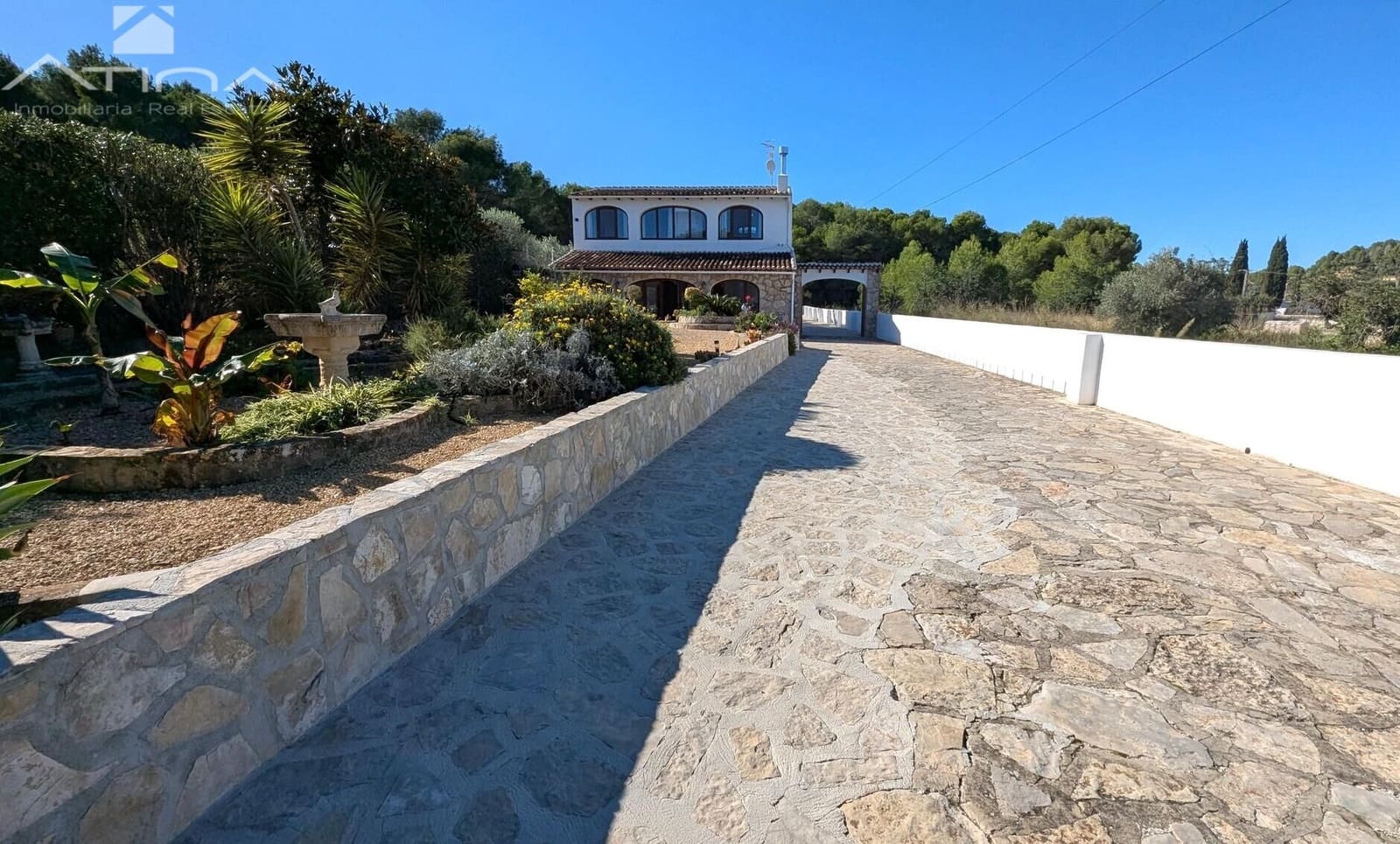 3 Zimmer Villa zu verkaufen in Gata de Gorgos mit Pool Garage - 749.000 € (Ref: 9449059)