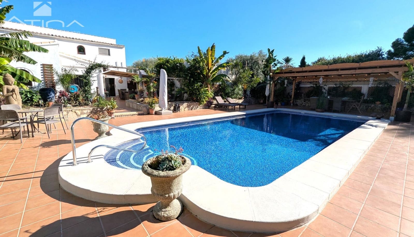 3 Zimmer Villa zu verkaufen in Gata de Gorgos mit Pool Garage - 749.000 € (Ref: 9449059)