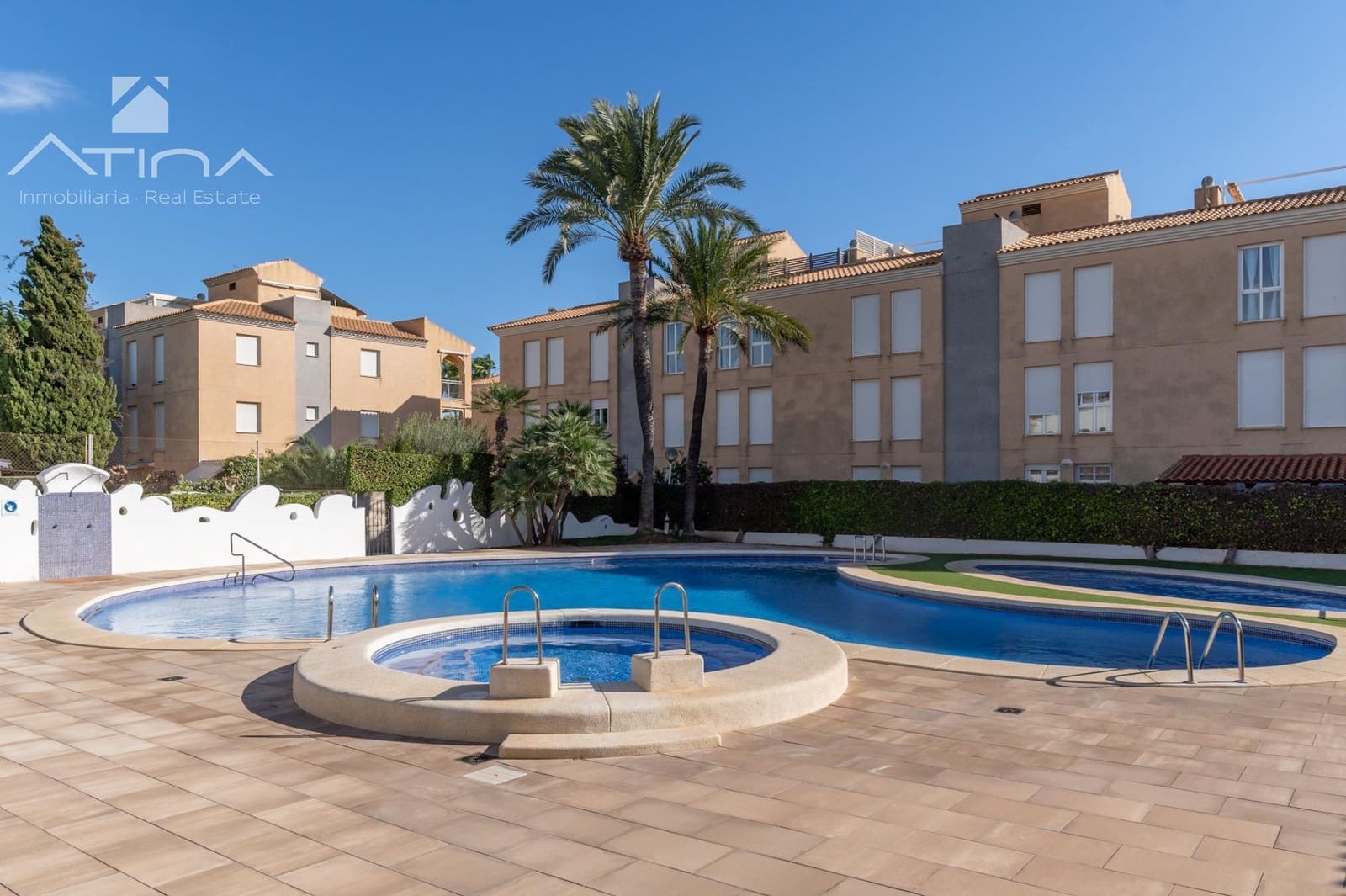 Adosado de 4 habitaciones en Javea / Xàbia en venta con piscina - 1.160.000 € (Ref: 9465690)