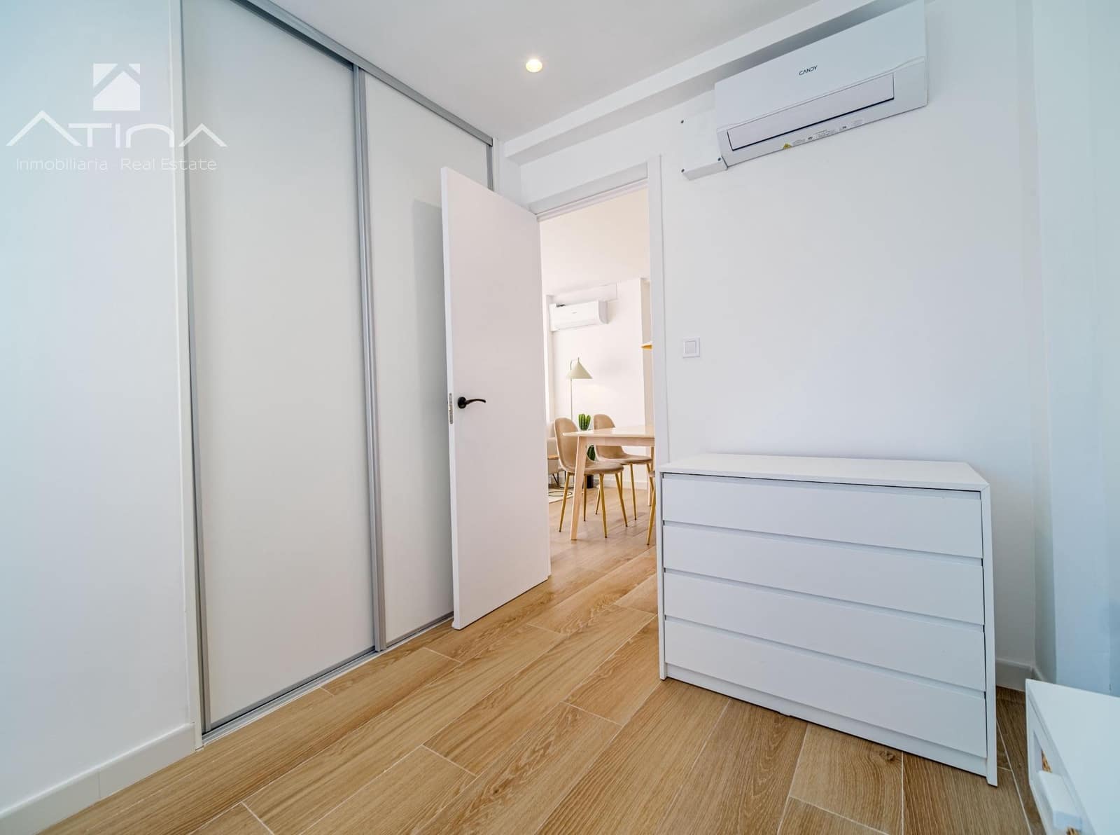 3 soveværelse Lejlighed til salg i Arenal med swimmingpool - € 349.000 (Ref: 9543835)