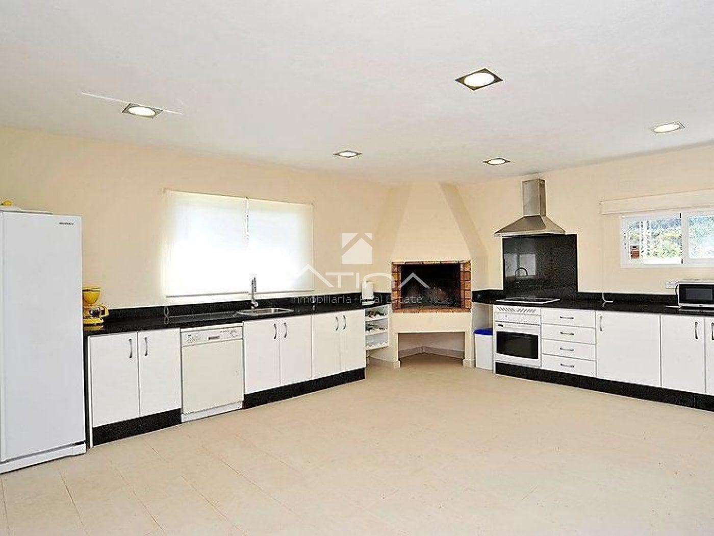 3 bedroom Villa for sale in Javea / Xabia with pool garage - € 797,000 (Ref: 9867147)