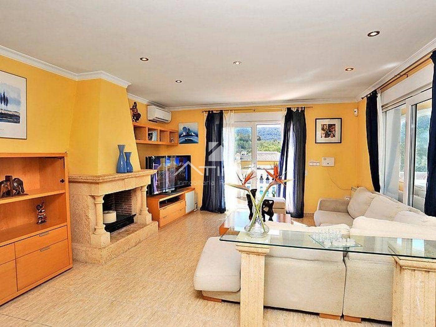 3 bedroom Villa for sale in Javea / Xabia with pool garage - € 797,000 (Ref: 9867147)