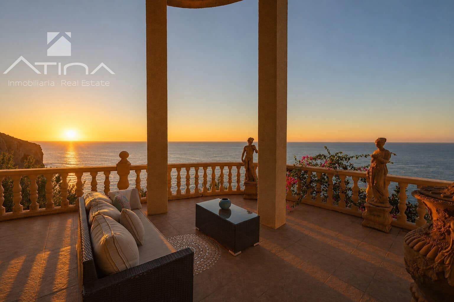4 sypialnia Willa na sprzedaż w Javea / Xabia z basenem garażem - 4 200 000 € (Ref: 9952800)