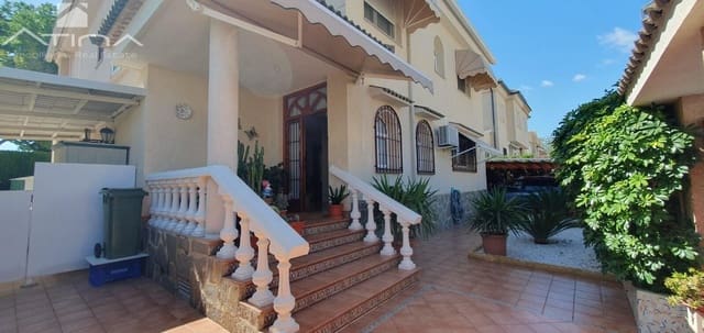 4 soveværelse Villa til salg i Gandia med garage - € 509.000 (Ref: 9963317)