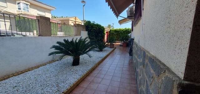 4 soveværelse Villa til salg i Gandia med garage - € 509.000 (Ref: 9963317)