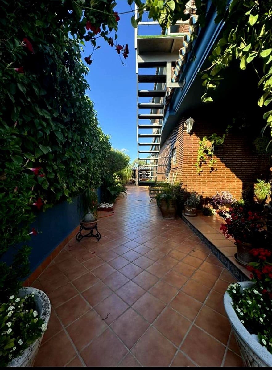 4 slaapkamer Halfvrijstaande villa te koop in Alhaurin el Grande - € 485.000 (Ref: 8548500)