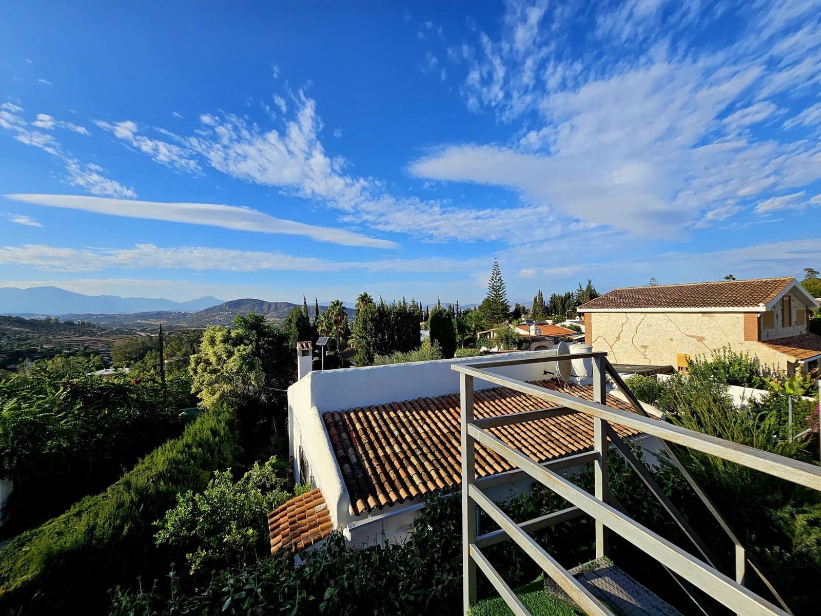 4 slaapkamer Halfvrijstaande villa te koop in Alhaurin el Grande - € 485.000 (Ref: 8548500)