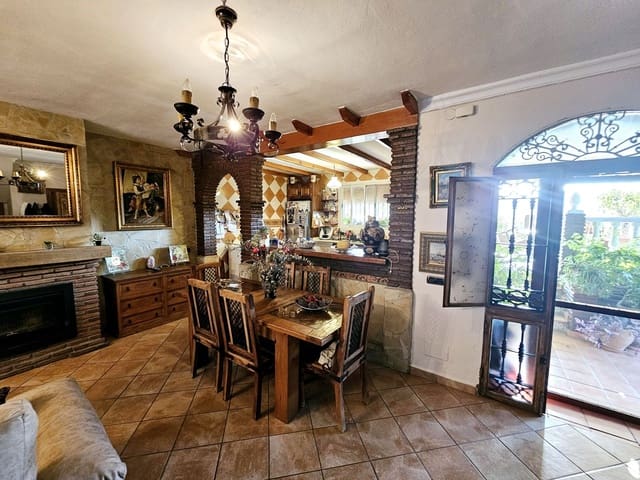 4 Zimmer Doppelhaus zu verkaufen in Alhaurín el Grande - 485.000 € (Ref: 8548500)