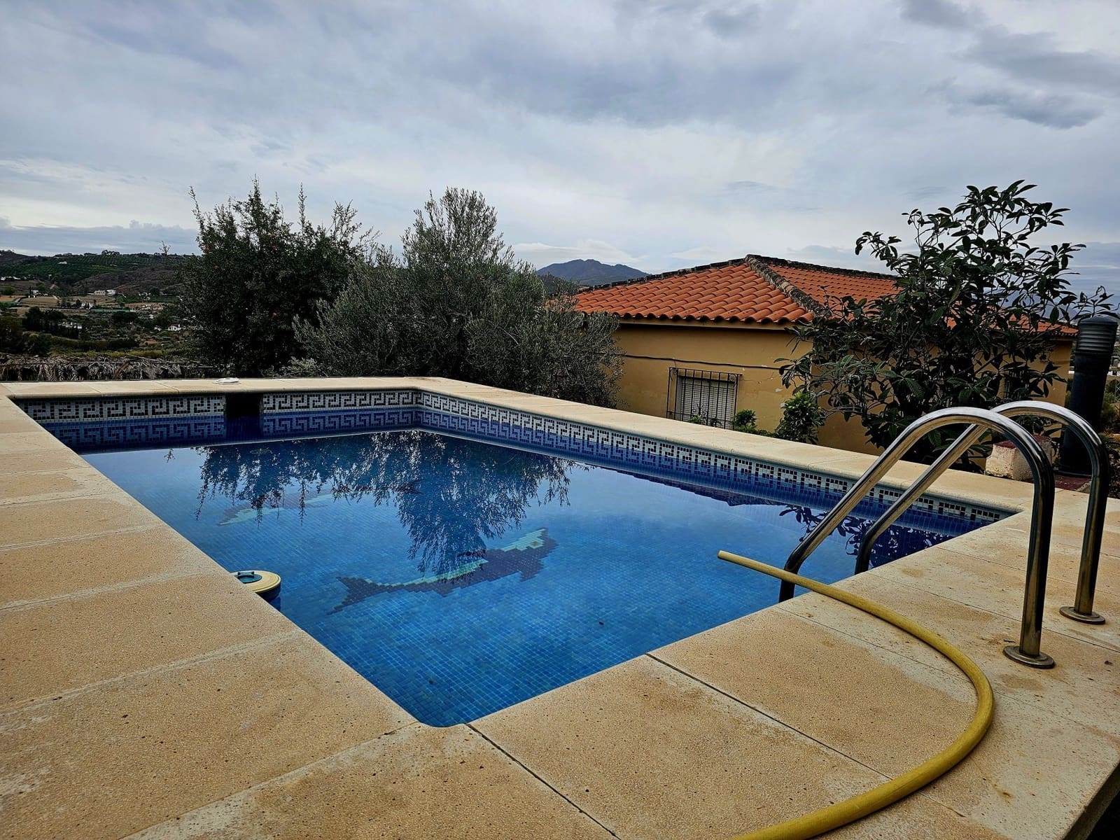 3 soveværelse Finca/Landehus til salg i Coin - € 270.000 (Ref: 8576114)