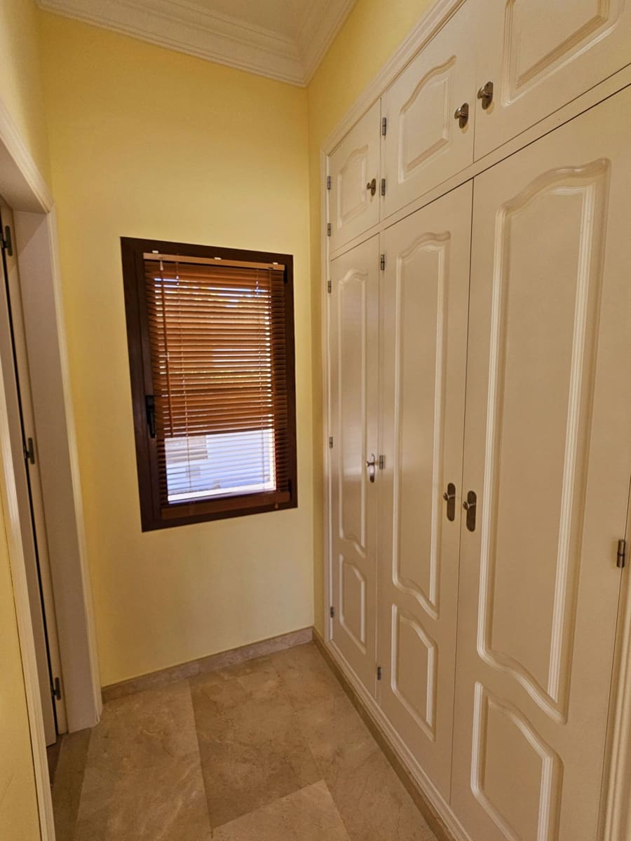 4 Zimmer Villa zu verkaufen in Marbella - 1.600.000 € (Ref: 8607374)