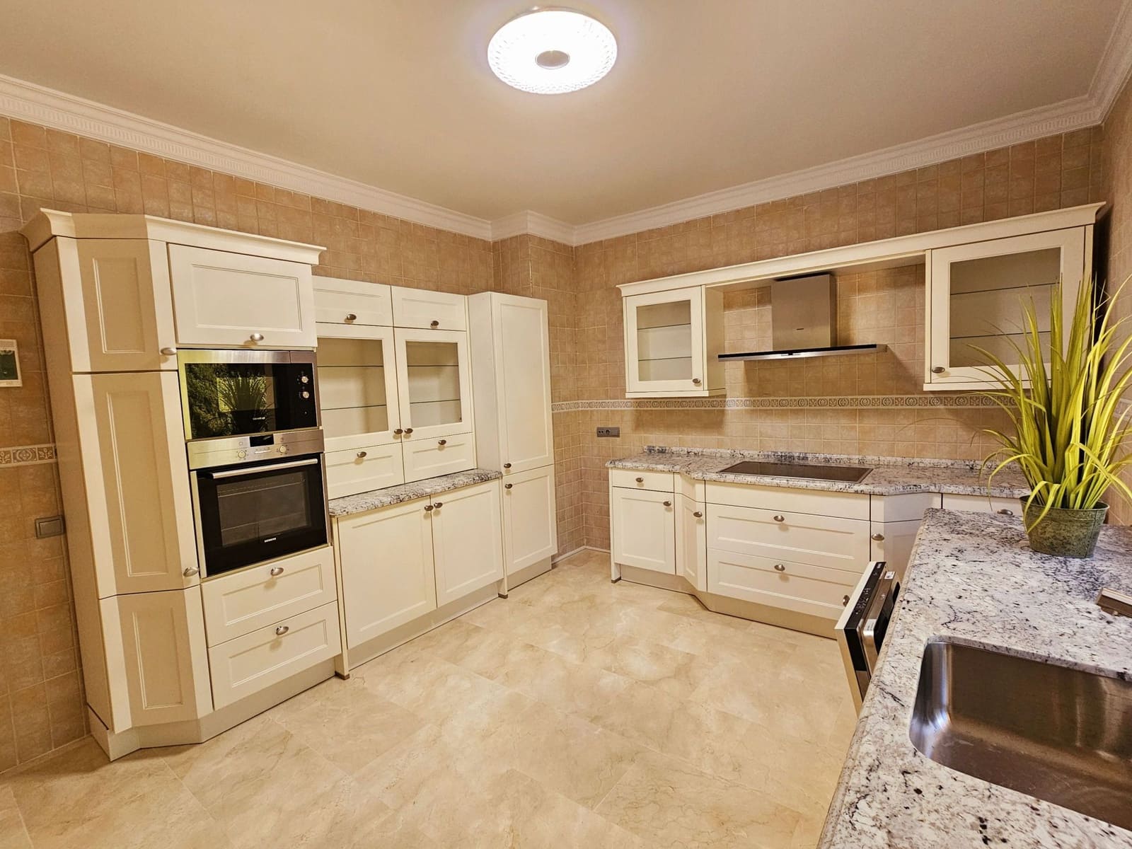 4 Zimmer Villa zu verkaufen in Marbella - 1.600.000 € (Ref: 8607374)