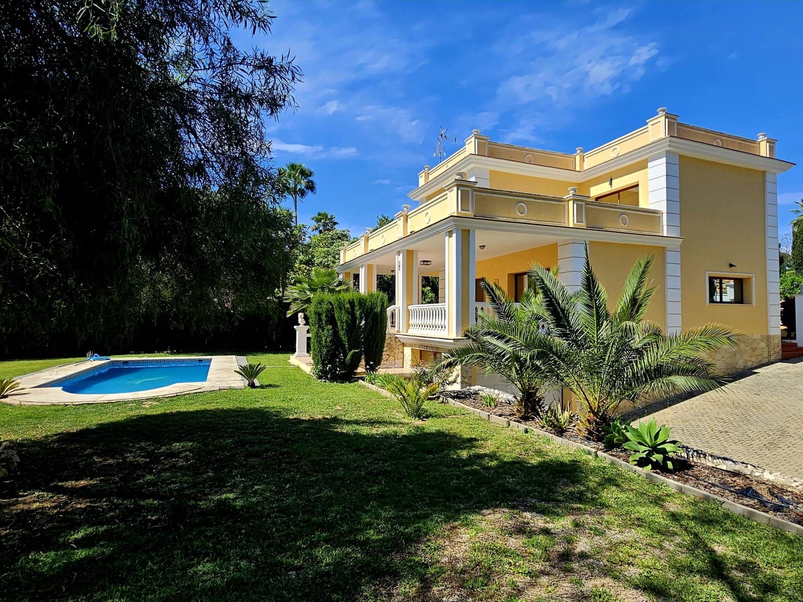 4 Zimmer Villa zu verkaufen in Marbella - 1.600.000 € (Ref: 8607374)