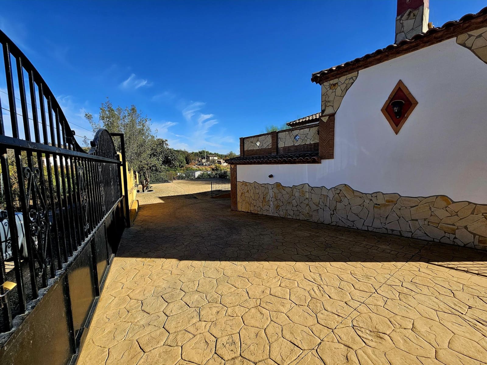 3 soveværelse Finca/Landehus til salg i Coin - € 360.000 (Ref: 8607375)