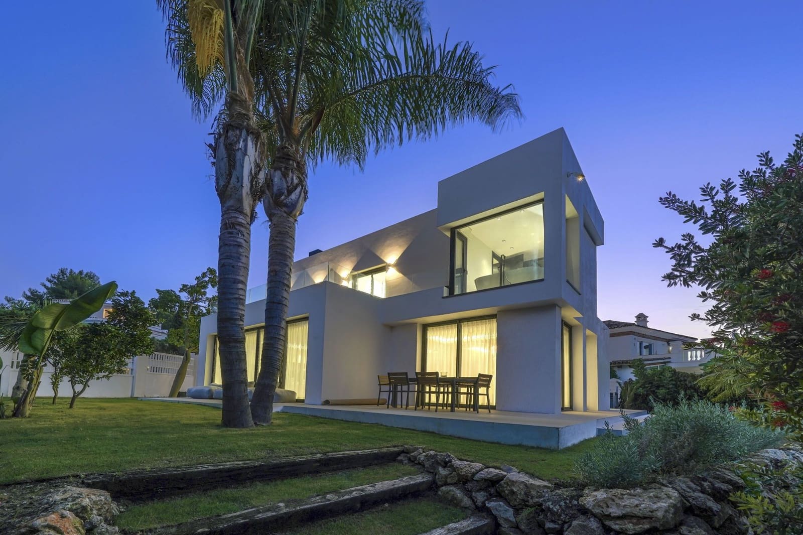 5 soverom Villa til salgs i Nueva Andalucia - € 3 150 000 (Ref: 8942558)