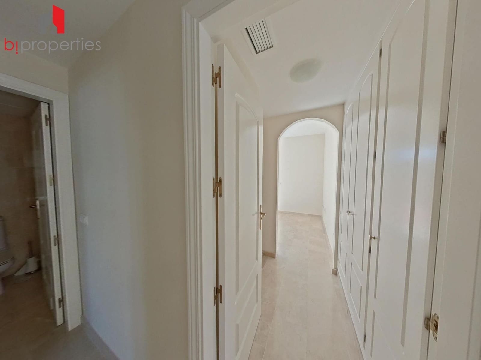 3 slaapkamer Penthouse te koop in El Faro - € 499.000 (Ref: 9361819)