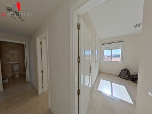 3 slaapkamer Penthouse te koop in El Faro, Mijas - € 499.000 (Ref: 9361819)