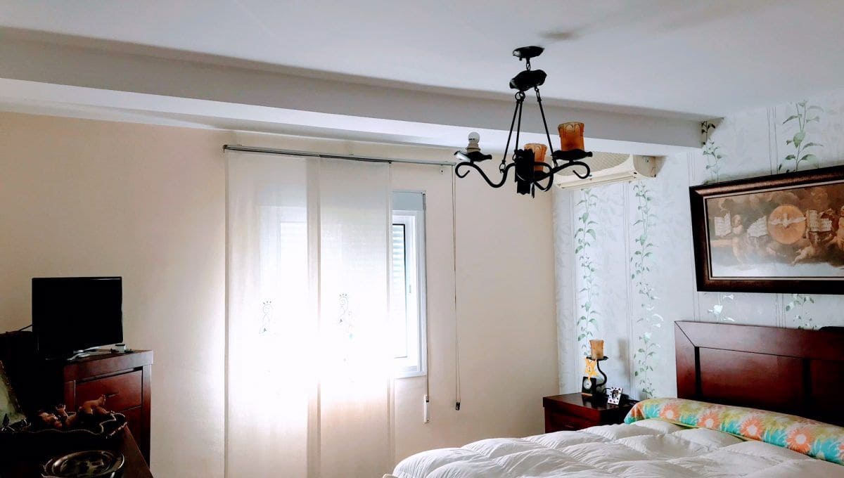 4 sypialnia Apartament na sprzedaż w Coin - 190 000 € (Ref: 9366852)