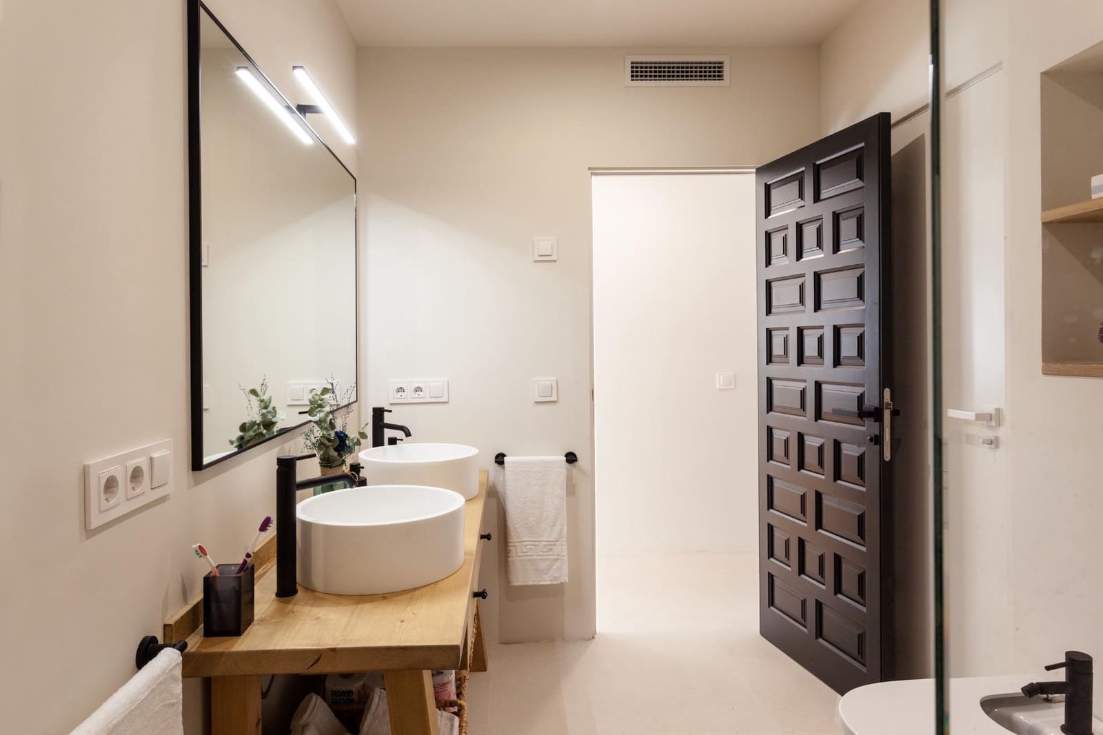 Villa/Maison de 4 chambres à louer à Pedreguer avec piscine garage - 2 800 € (Ref: 10003817)