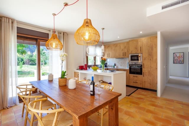 Villa/Maison de 4 chambres à louer à Pedreguer - 2 800 € (Ref: 10003817)