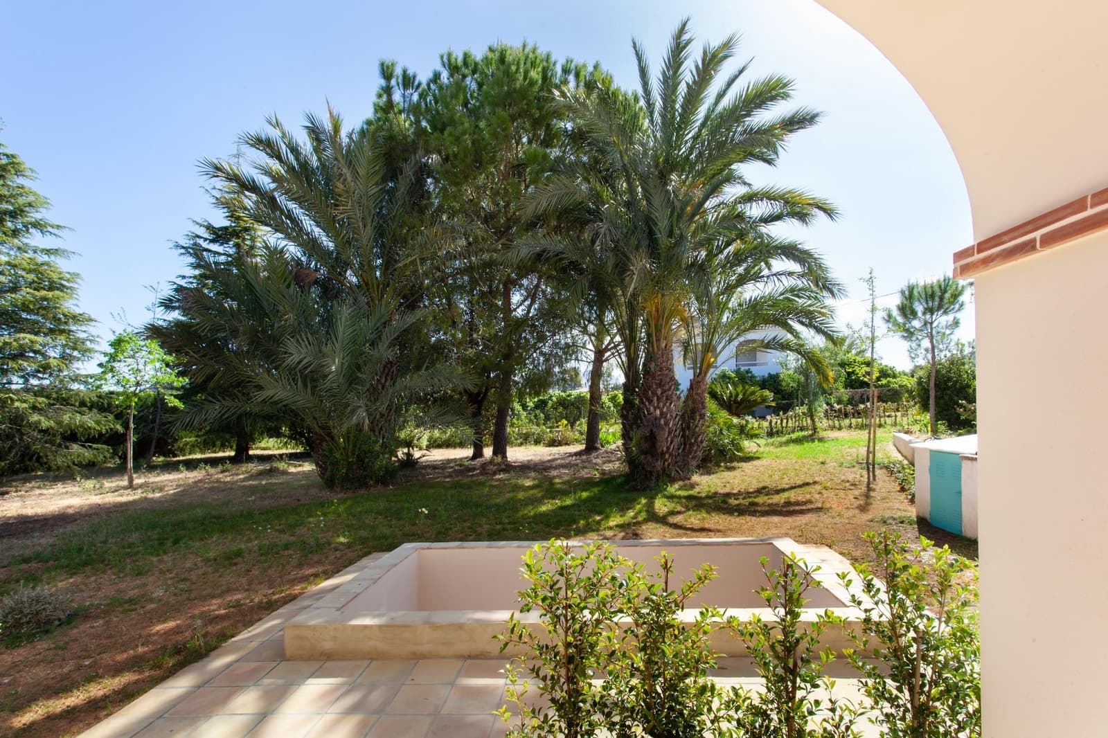 Villa/Maison de 4 chambres à louer à Pedreguer avec piscine garage - 2 800 € (Ref: 10003817)