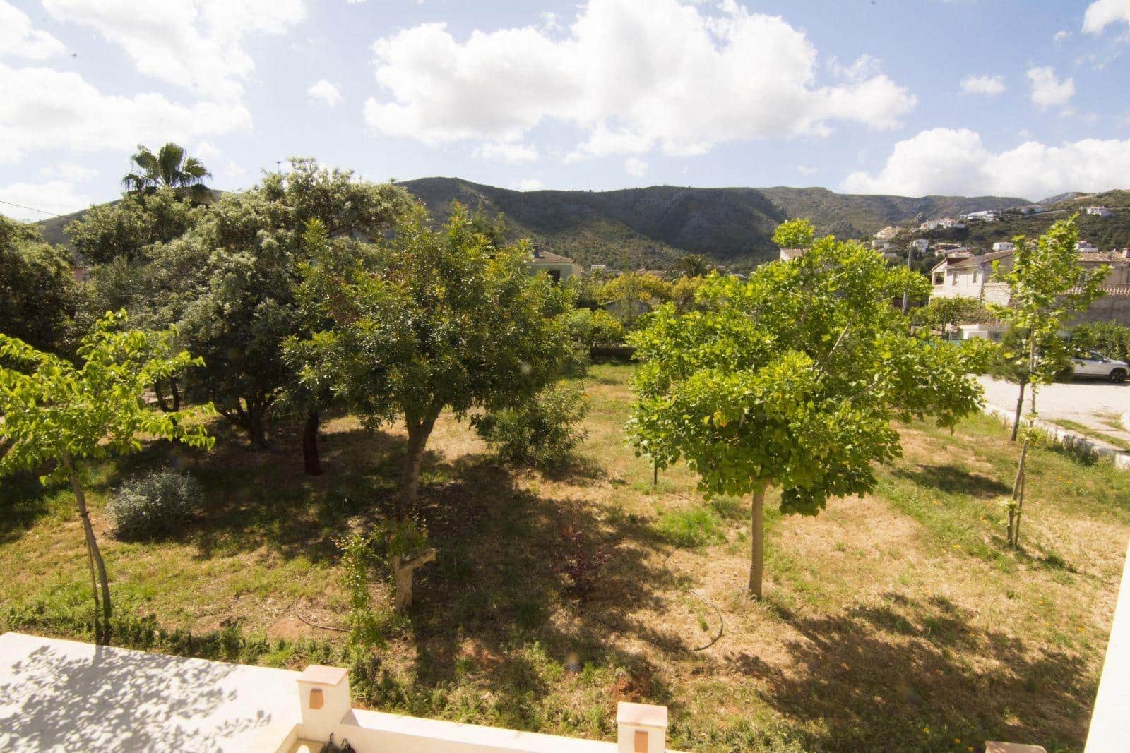 Villa/Maison de 4 chambres à louer à Pedreguer avec piscine garage - 2 800 € (Ref: 10003817)