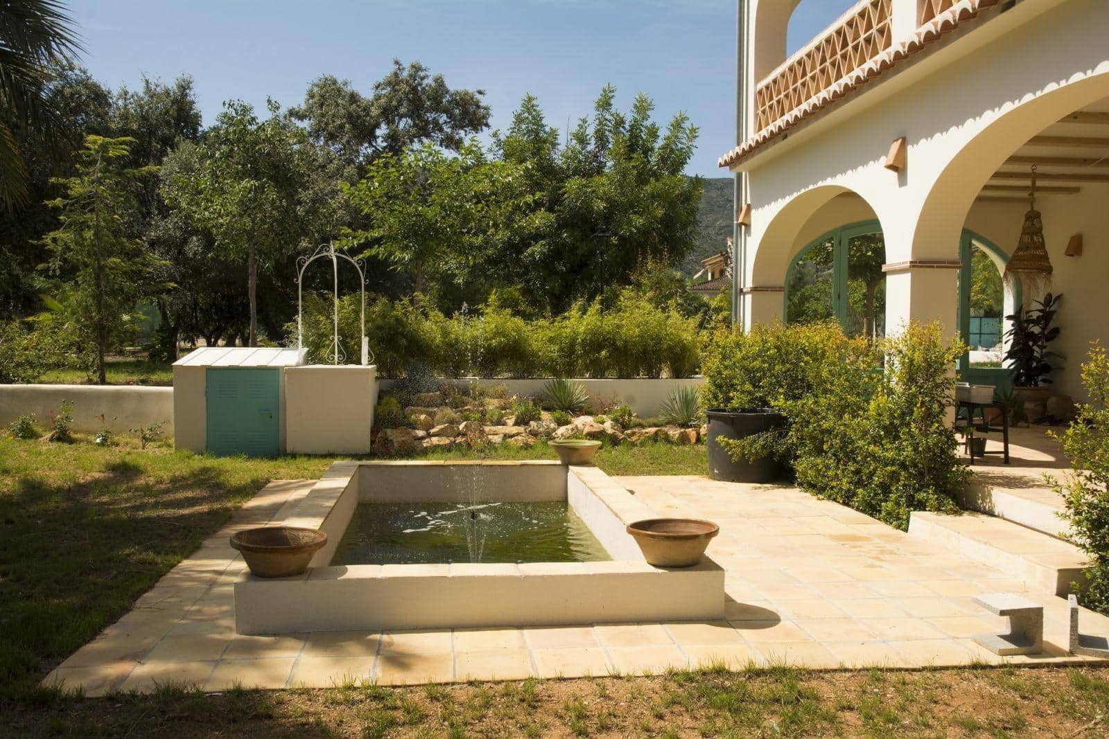 Villa/Maison de 4 chambres à louer à Pedreguer avec piscine garage - 2 800 € (Ref: 10003817)