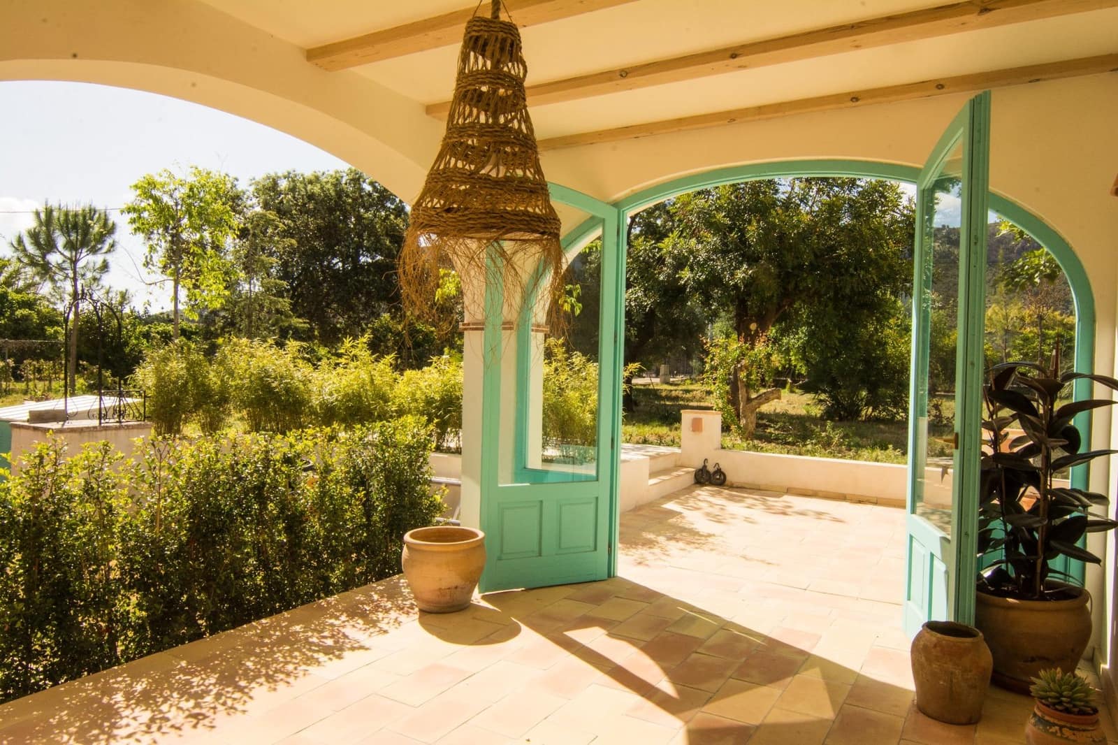 Villa/Maison de 4 chambres à louer à Pedreguer avec piscine garage - 2 800 € (Ref: 10003817)