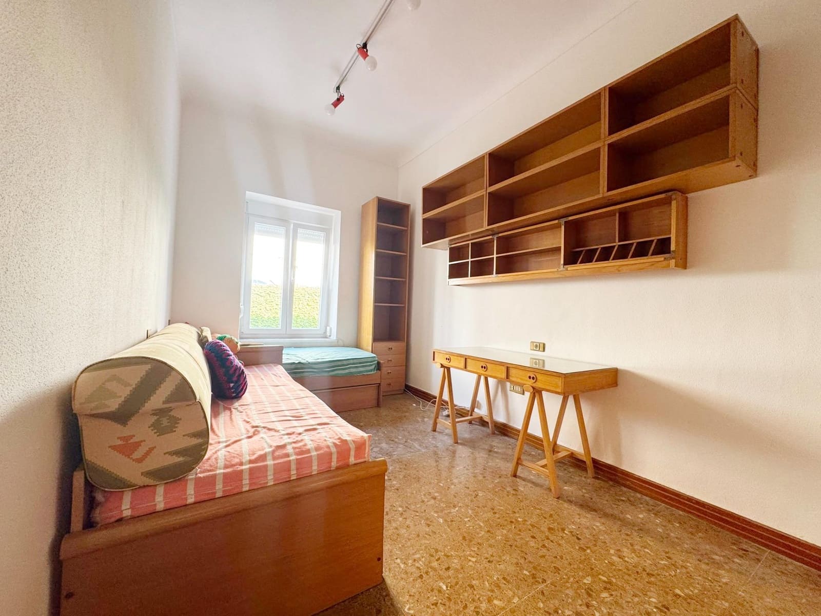 4 sovrum Lägenhet att hyra i Denia - 2 000 € (Ref: 10011570)