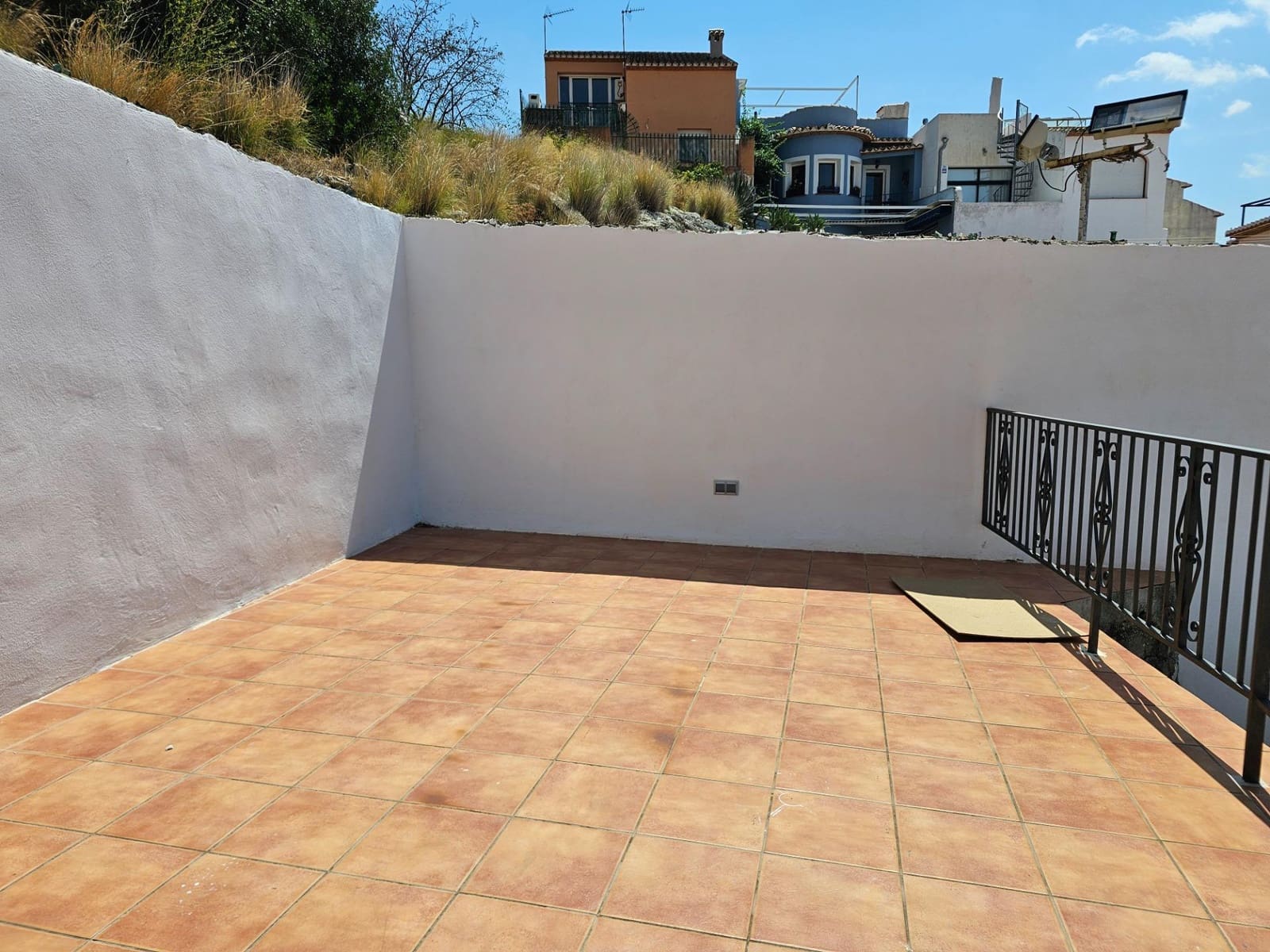 2 makuuhuone Omakotitalo vuokrattavana paikassa Denia - 1 200 € (Ref: 10030686)