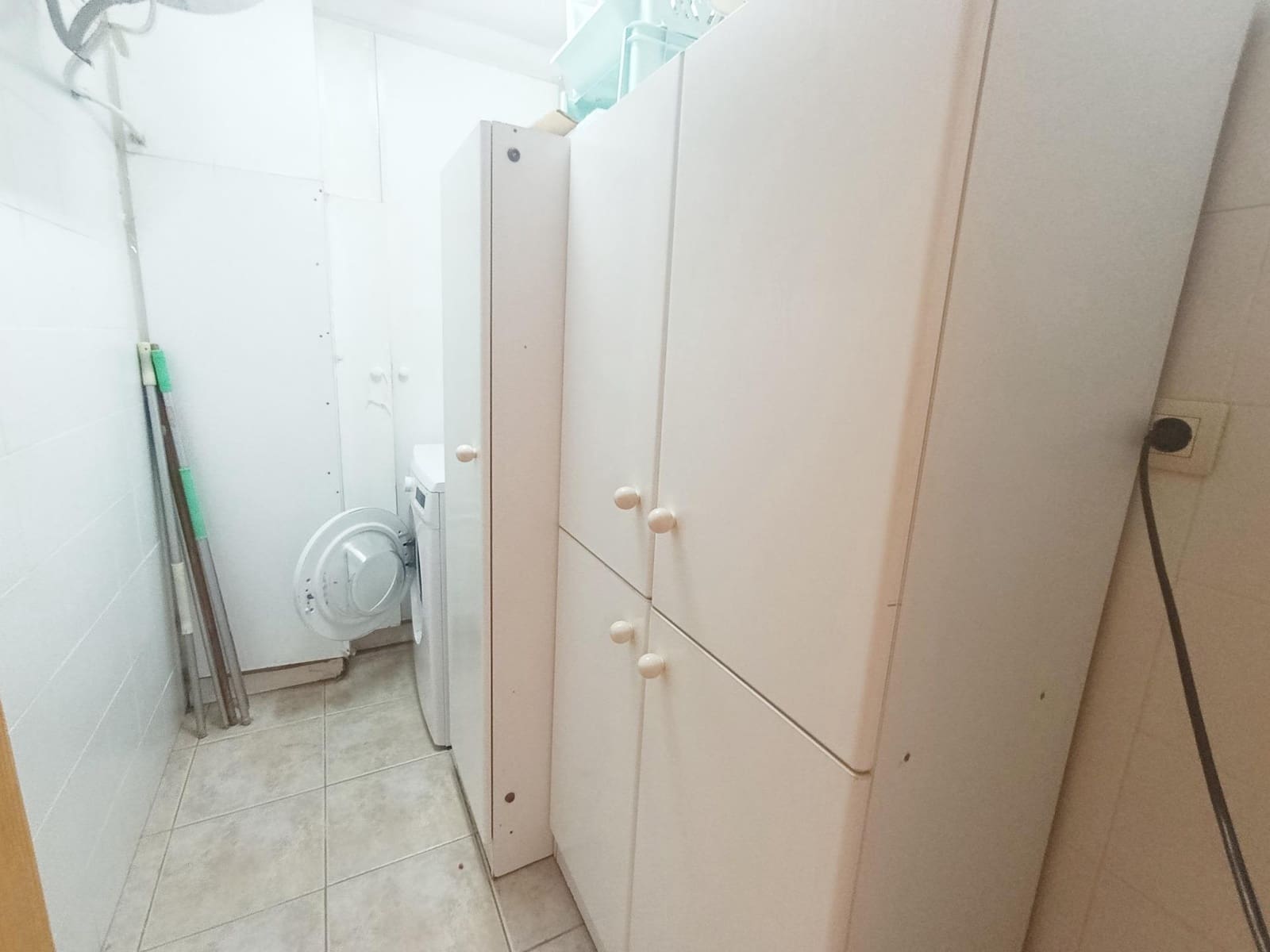 4 Zimmer Apartment zu vermieten in Oliva mit Pool Garage - 1.200 € (Ref: 10031743)
