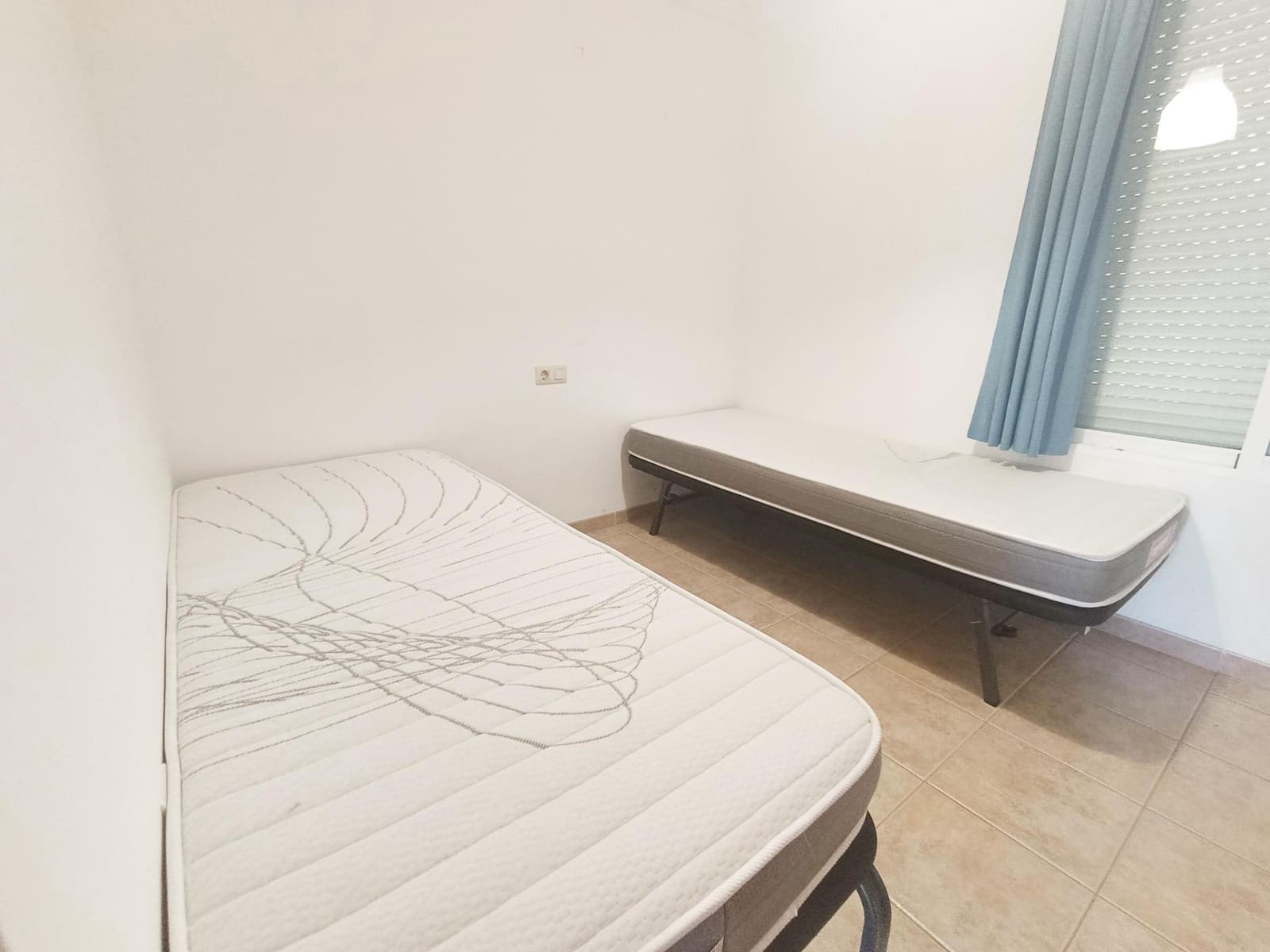 4 Zimmer Apartment zu vermieten in Oliva mit Pool Garage - 1.200 € (Ref: 10031743)