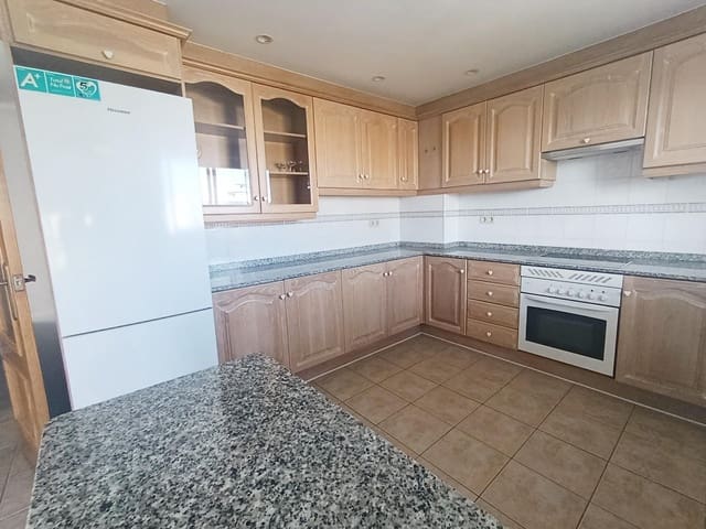 4 Zimmer Apartment zu vermieten in Oliva - 1.200 € (Ref: 10031743)
