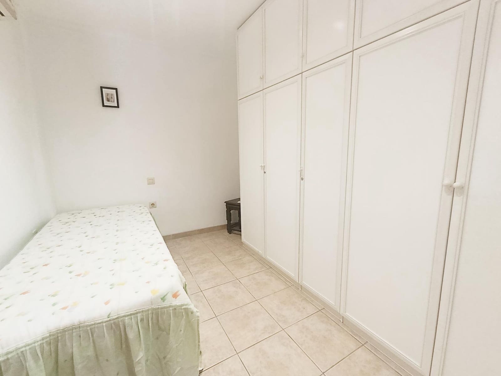 4 soveværelse Lejlighed til leje i Oliva med swimmingpool garage - € 1.200 (Ref: 10031743)