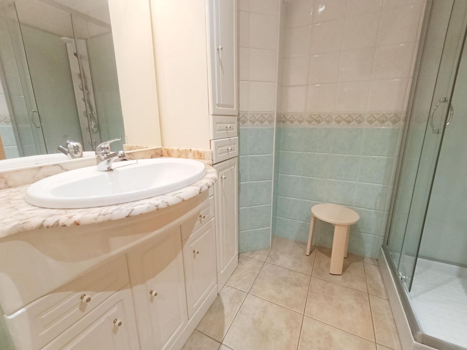 4 soveværelse Lejlighed til leje i Oliva med swimmingpool garage - € 1.200 (Ref: 10031743)