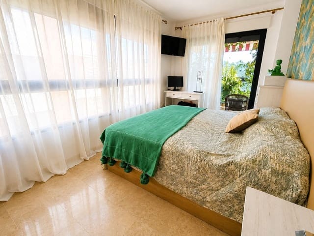 Piso de 3 habitaciones en El Puerto, Dénia en venta - 339.000 € (Ref: 10031744)