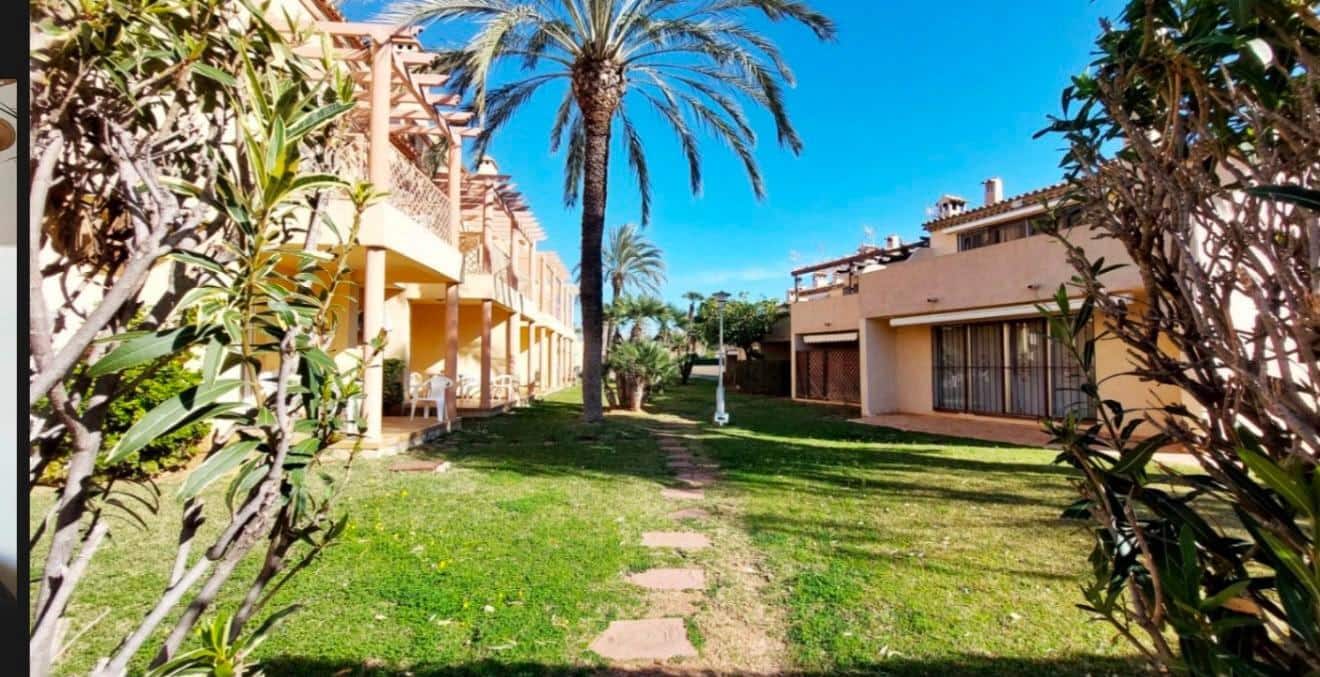 2 slaapkamer Appartement te huur in Denia met zwembad - € 900 (Ref: 10037543)