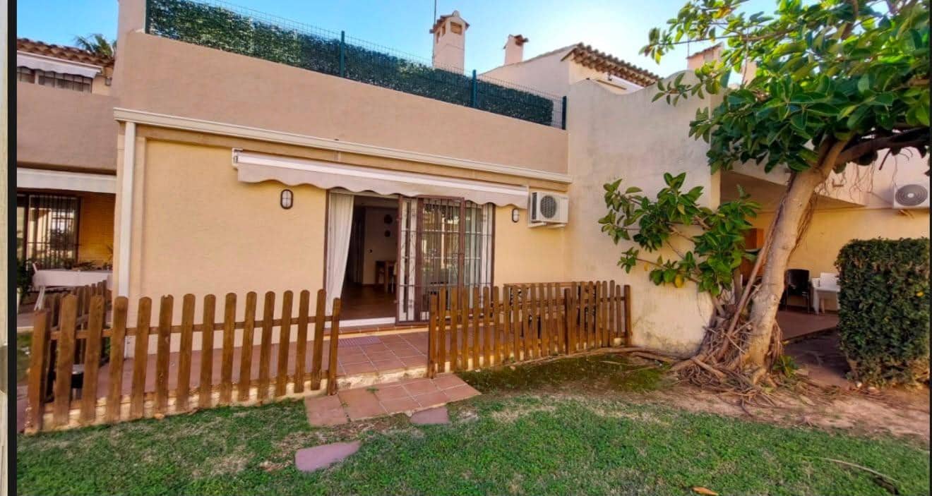 2 slaapkamer Appartement te huur in Denia met zwembad - € 900 (Ref: 10037543)