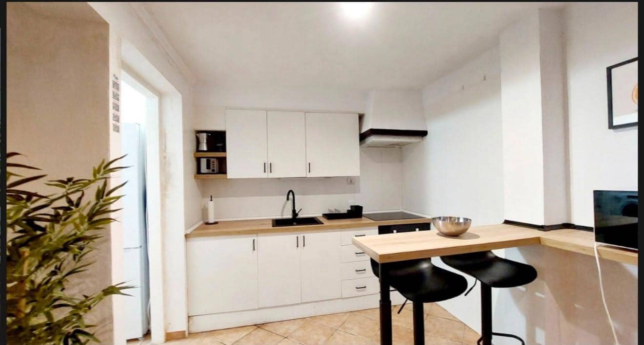 2 slaapkamer Appartement te huur in Denia met zwembad - € 900 (Ref: 10037543)