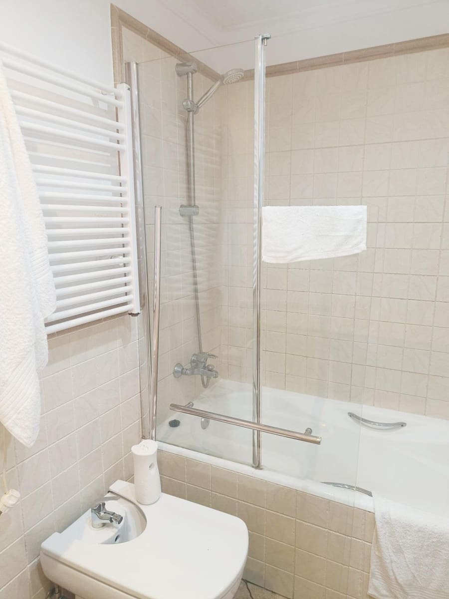 2 slaapkamer Appartement te huur in Denia met zwembad - € 900 (Ref: 10037543)