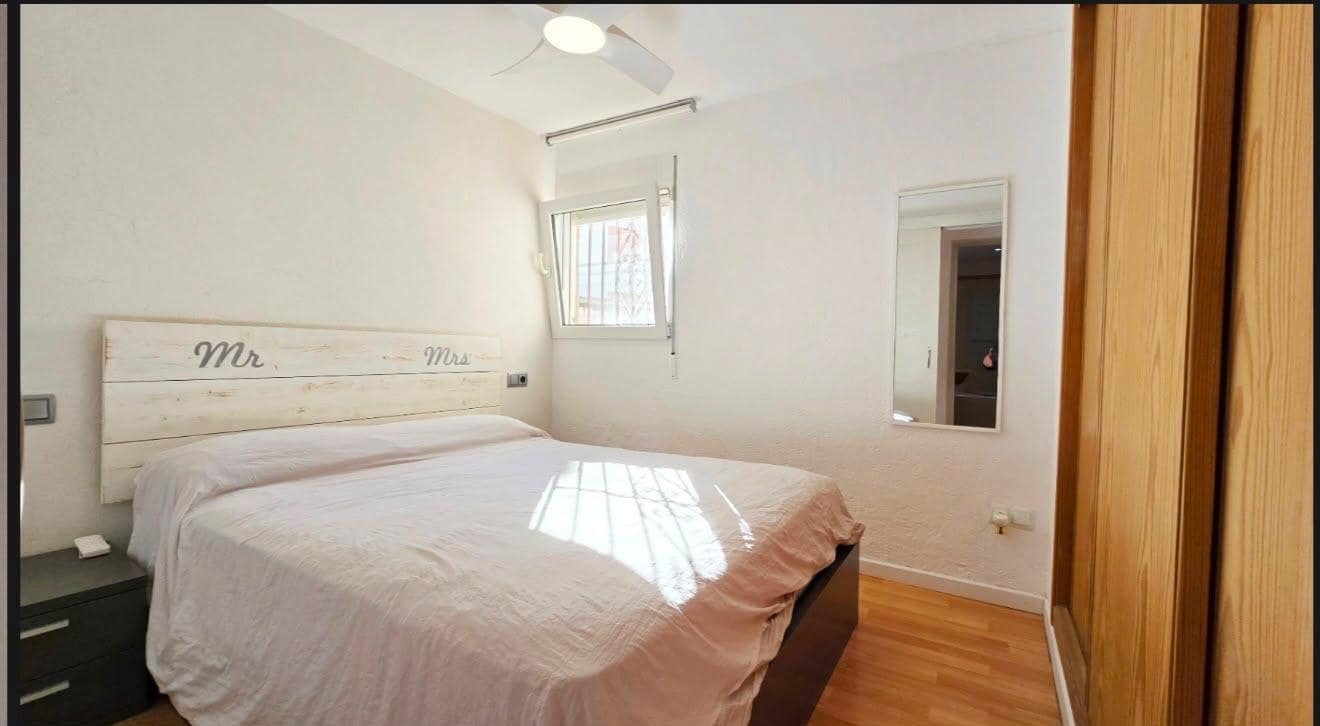 2 slaapkamer Appartement te huur in Denia met zwembad - € 900 (Ref: 10037543)