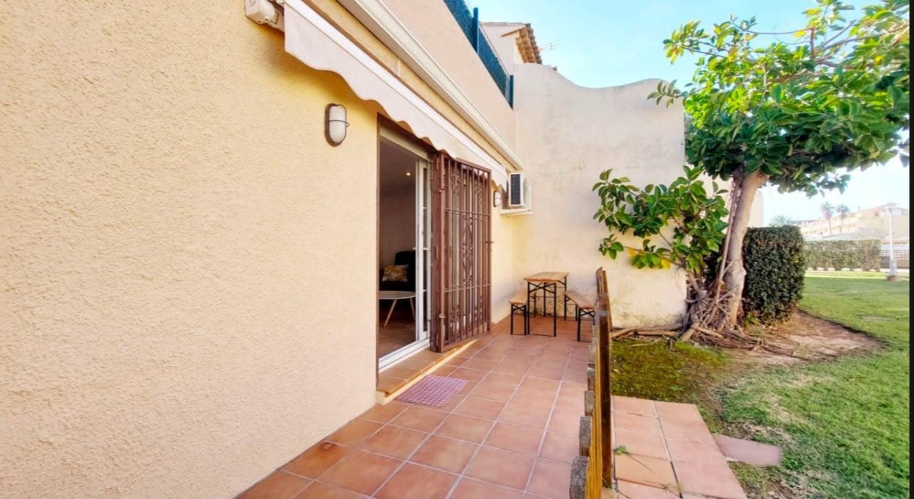 2 slaapkamer Appartement te huur in Denia met zwembad - € 900 (Ref: 10037543)