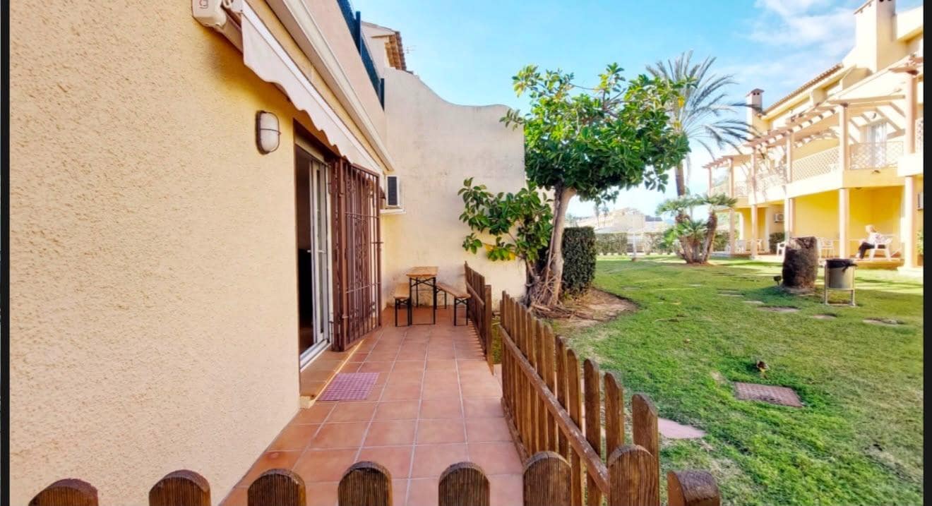 2 slaapkamer Appartement te huur in Denia met zwembad - € 900 (Ref: 10037543)