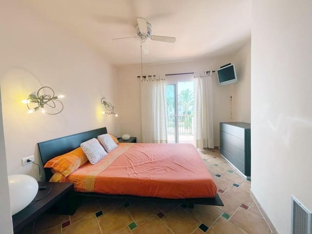 3 soverom Rekkehus til salgs i Les Bassetes - El Marjal, Dénia med svømmebasseng - € 480 000 (Ref: 10041257)