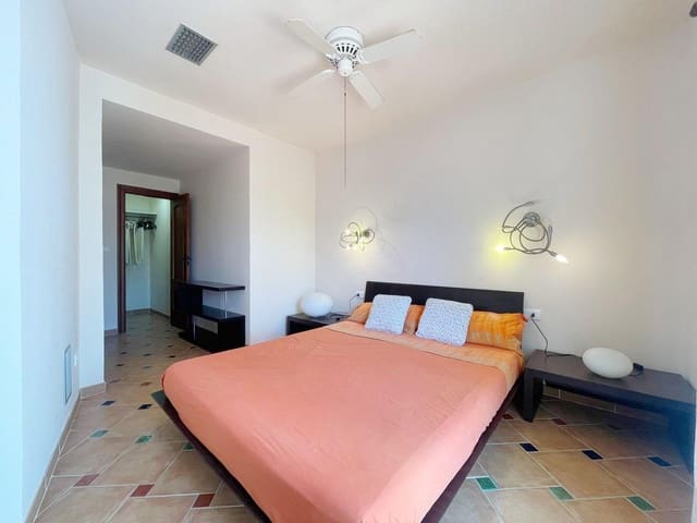 3 soverom Rekkehus til salgs i Les Bassetes - El Marjal, Dénia med svømmebasseng - € 480 000 (Ref: 10041257)