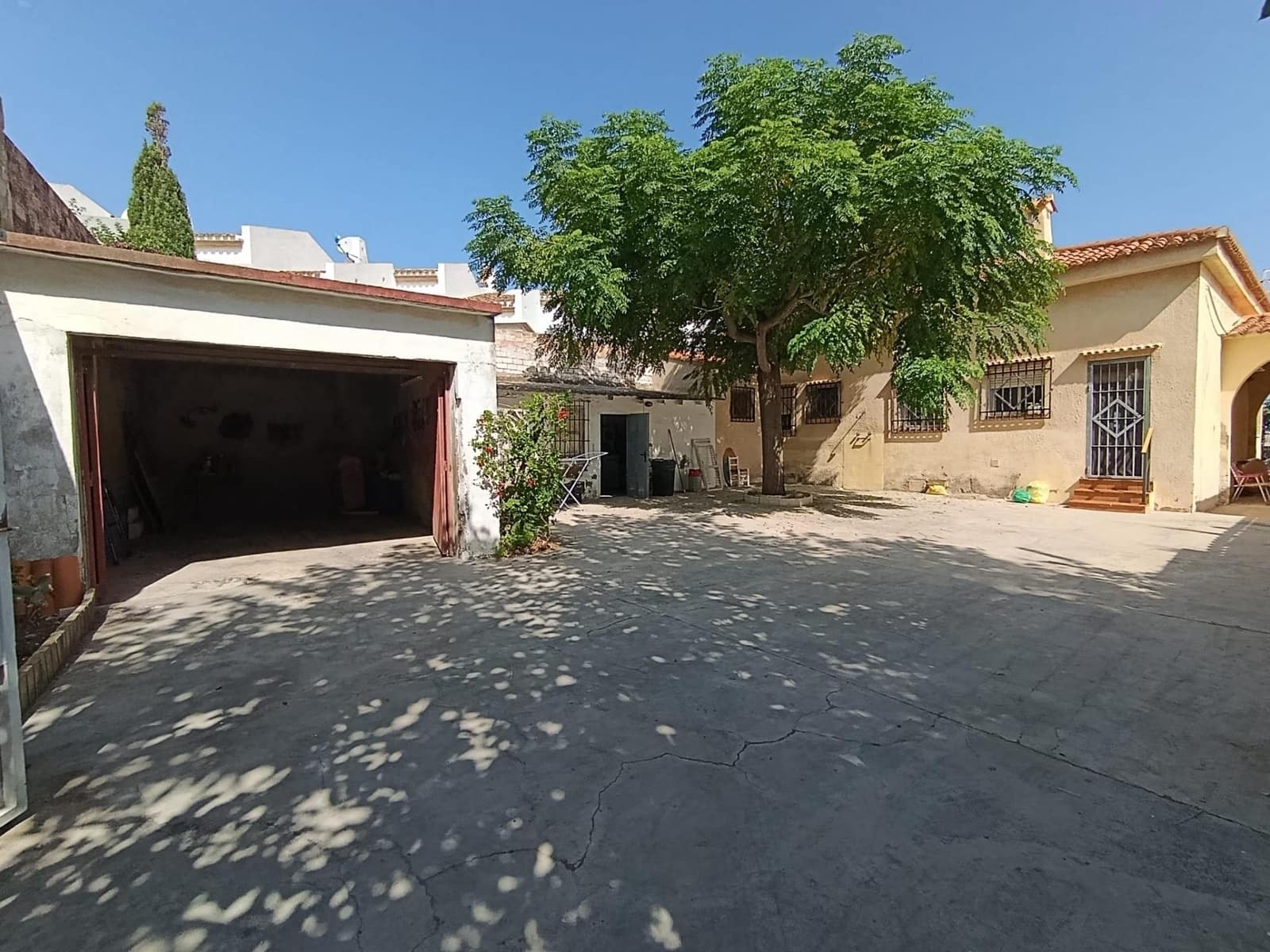 2 bedroom Villa for rent in Denia with garage - € 900 (Ref: 10043159)